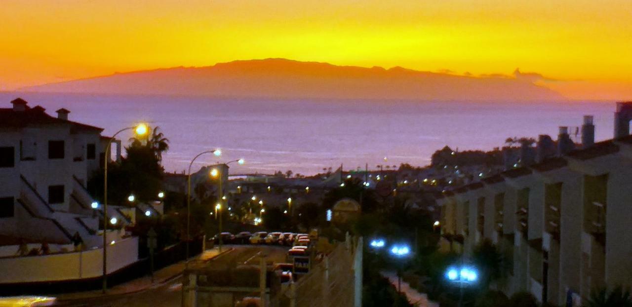 Spotless South Facing Apartment With Pool View And Wifi Heart Of Las Americas Playa de las Americas  Exteriör bild
